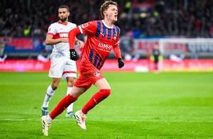 记者：汉堡也有意租借万纳尔，他担忧留在拜仁不会有多少出场时间