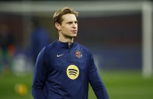 阿斯：德容目前没有正式的经纪人，巴萨不知道和谁谈续约