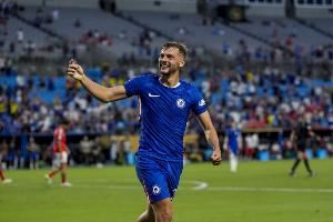 记者：富勒姆有意切尔西中场霍尔，已探讨租借和永久转会交易条件