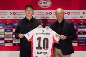 万纳尔：感激拜仁和队内大哥的栽培帮助，加盟埃因霍温是正确选择